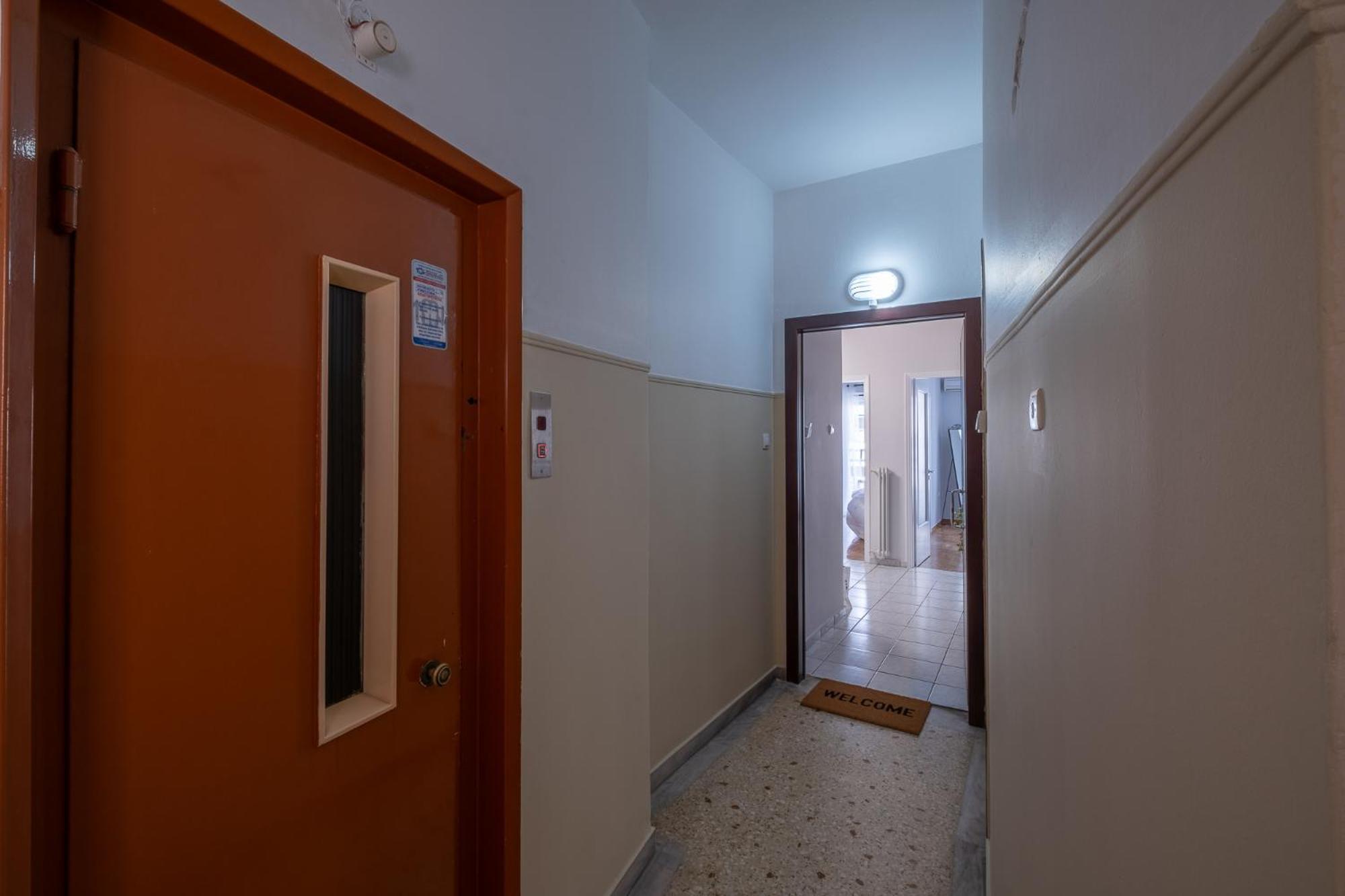 Lovely And Modern 3Bd Apartment Close To Ampelokipoi Metro Athens Exterior photo