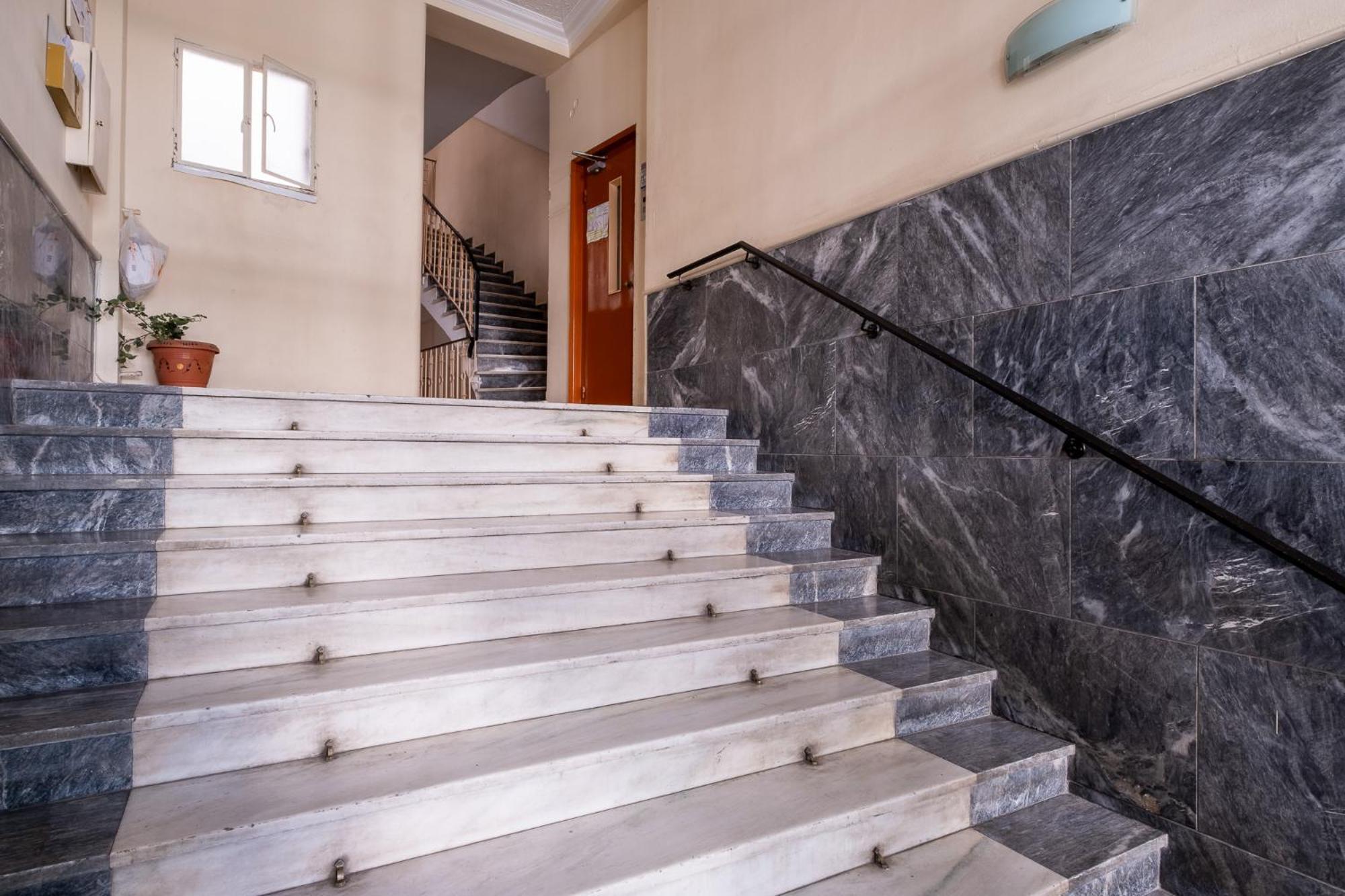 Lovely And Modern 3Bd Apartment Close To Ampelokipoi Metro Athens Exterior photo